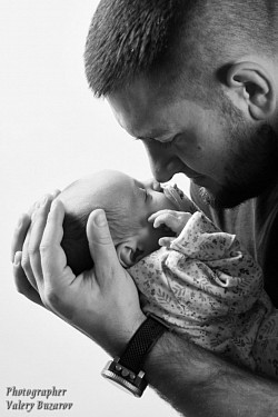 Портфоліо новонародженого. Батько й син. Батько й донька