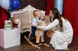 Фотосесія з живими емоціями. Зйомка дня народження в фотостудії. Ірпінь