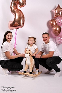 Сімейна фотосесія в Ірпені. Фотографування з дітьми у студії