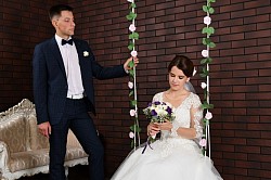 Історія для двох. Весілля в фотостудії. Історія кохання в Ірпені
